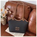 2025 Women's Pure Color Tote Bag with Minimalist Design Spacious Capacity Functional Shoulder Bag for Work and Everyday Use