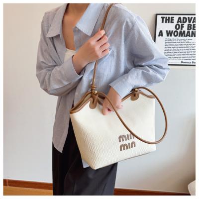 2025 Women's Pure Color Tote Bag with Minimalist Design Spacious Capacity Functional Shoulder Bag for Work and Everyday Use