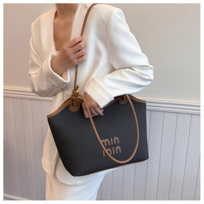 2025 Women's Pure Color Tote Bag with Minimalist Design Spacious Capacity Functional Shoulder Bag for Work and Everyday Use