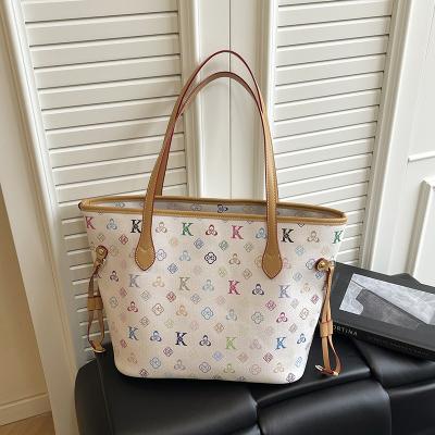 Retro classic old flower tote bag women's large capacity 2025 new style high-end fashion single shoulder underarm bag