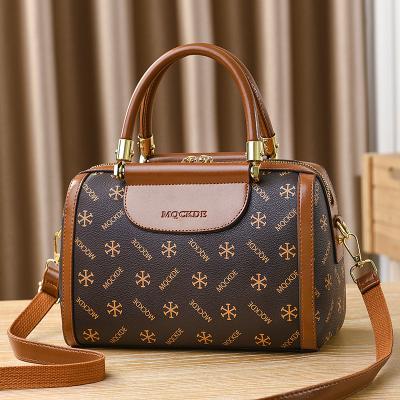 2025 New Commuter Fashion Large Capacity Boston Bag Handbag Shoulder Messenger Bag Women's Bag