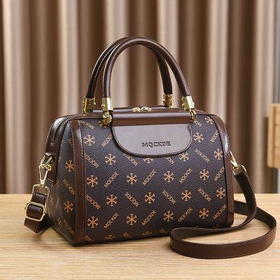 2025 New Commuter Fashion Large Capacity Boston Bag Handbag Shoulder Messenger Bag Women's Bag