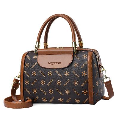 2025 New Commuter Fashion Large Capacity Boston Bag Handbag Shoulder Messenger Bag Women's Bag